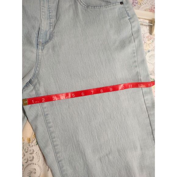 Just My Size Woman's Plus Control Waistband Capri Jeans - Picture 10 of 11